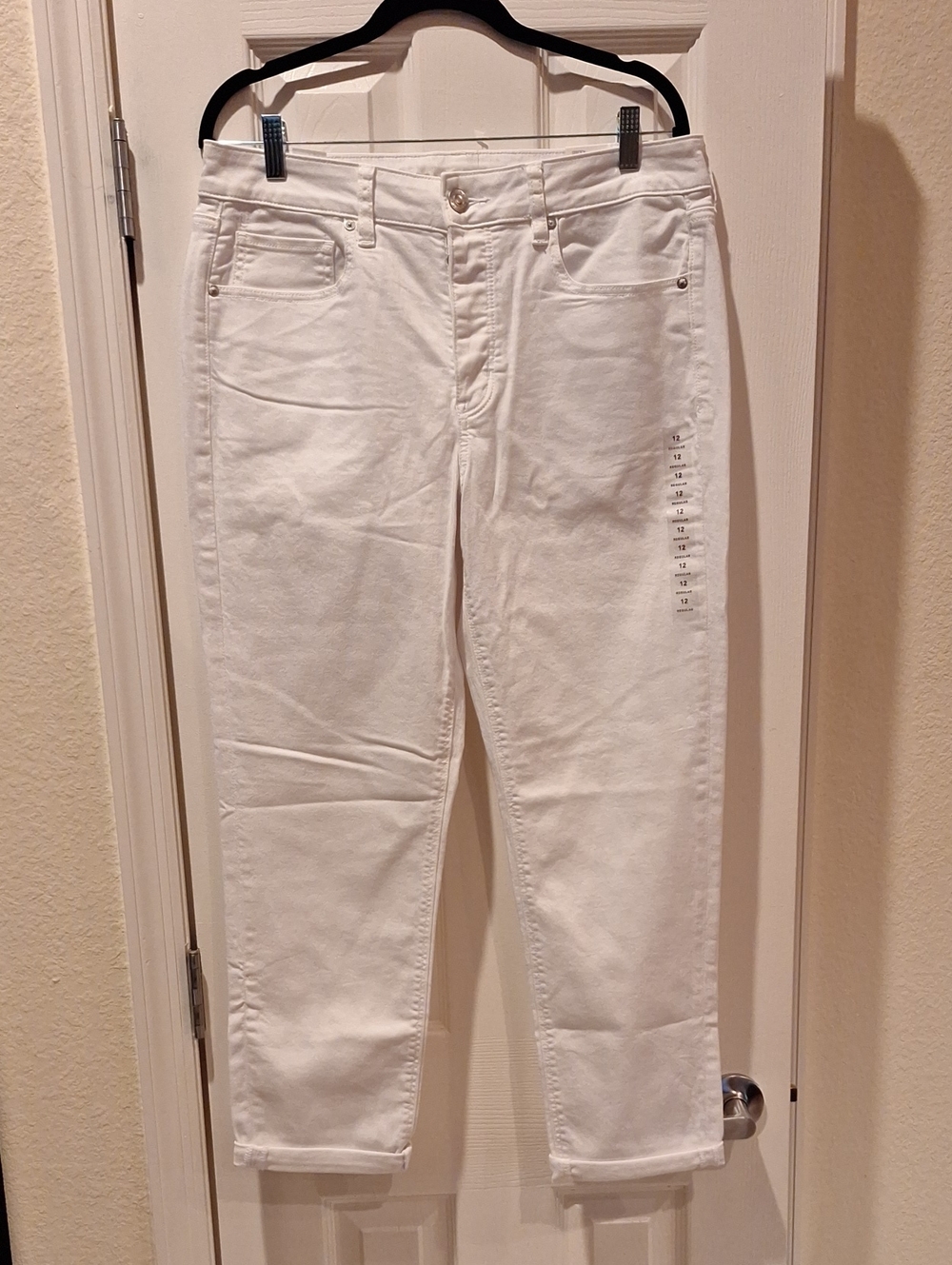 American Eagle Outfitters - Tomgirl Slim Straight cropped Jeans White - 12 NWT